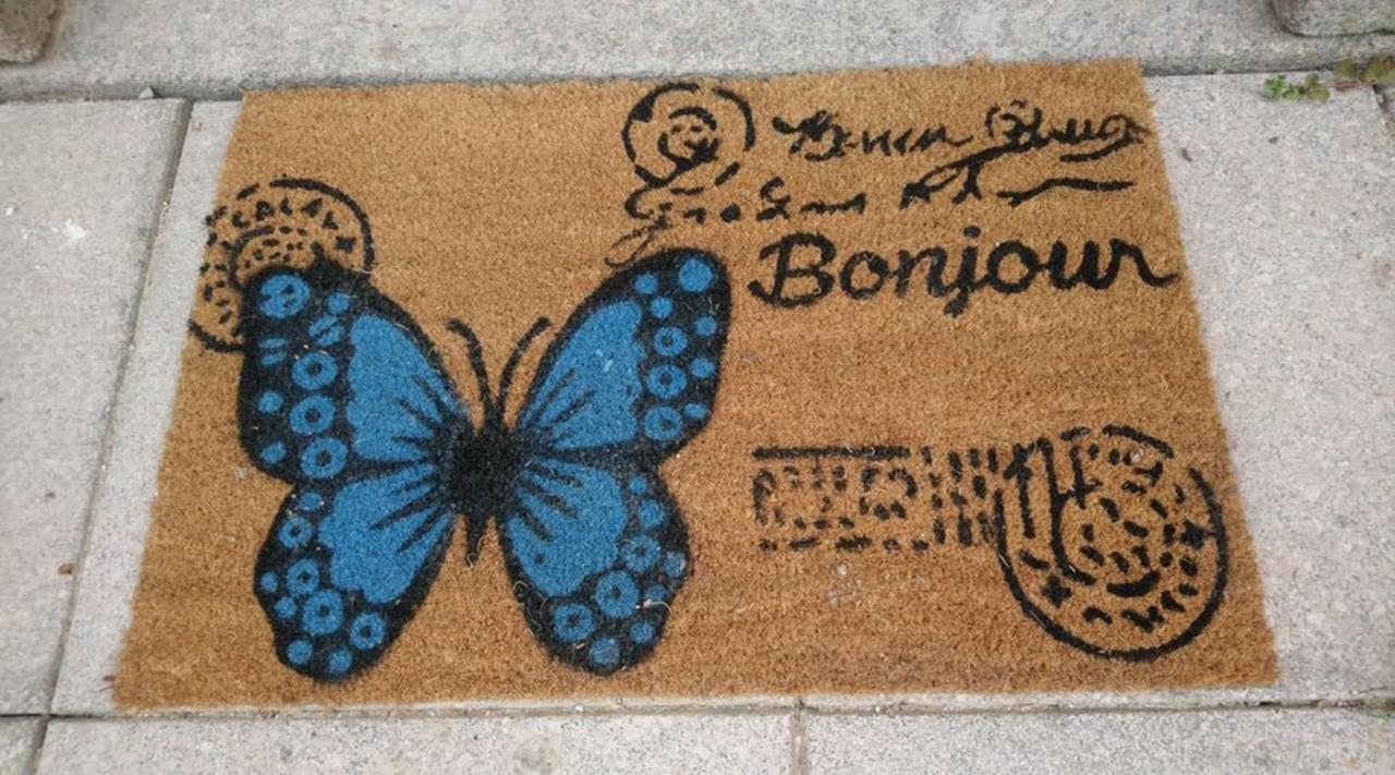 Le Papillon Isserpent Exterior foto